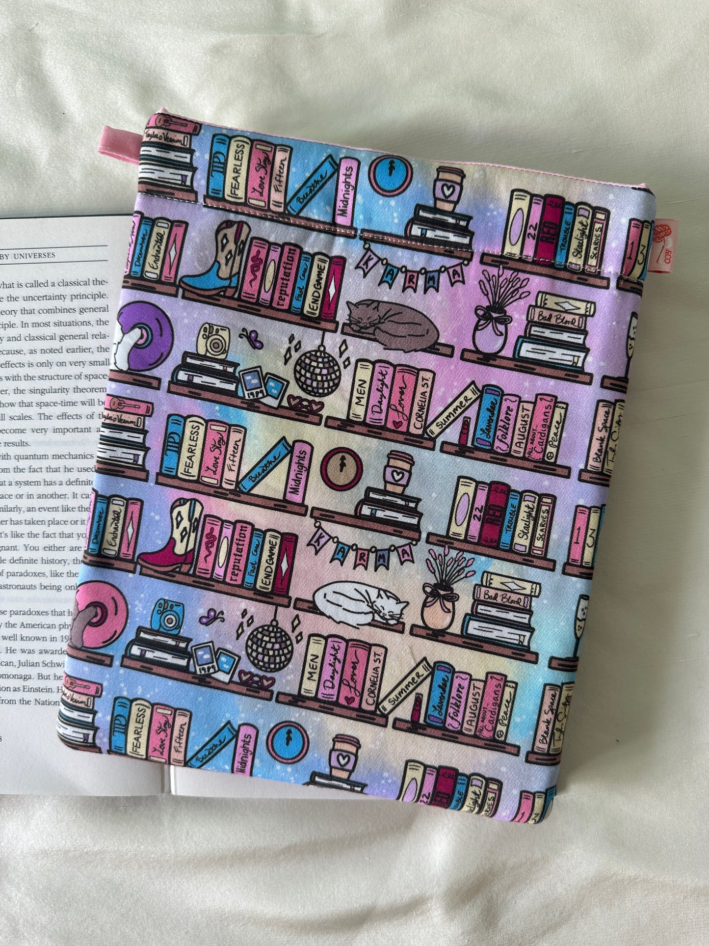 ✨ LAST CHANCE READY STOCK Swiftie Era Cat Bookshelf Bookish Sleeve (no front pockets)
