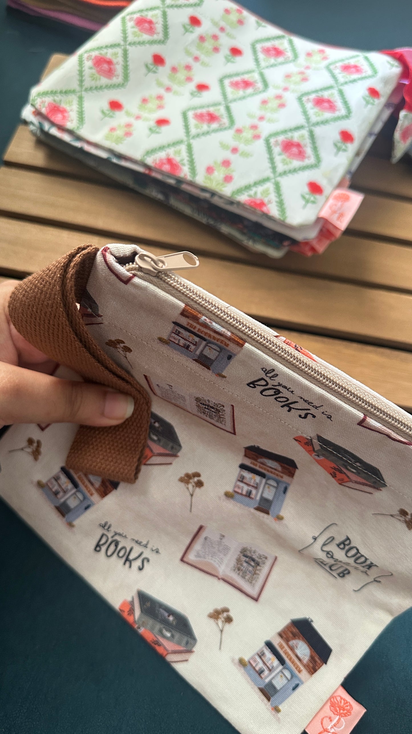 28/04 Poppy Bloom:💧Book Lovers Club Zip Pouch