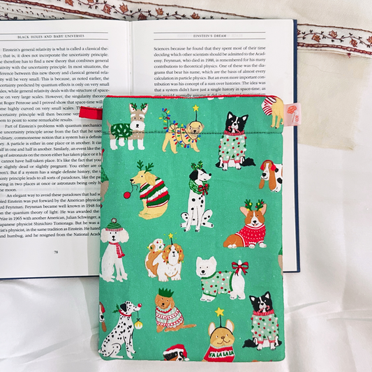 Merry Wolfmas Bookish Sleeves