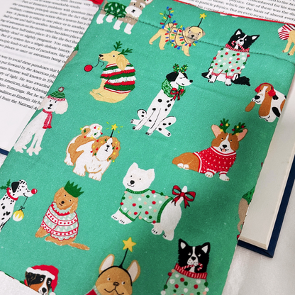 Merry Wolfmas Bookish Sleeves