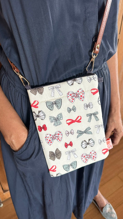 Bow Phone Sling