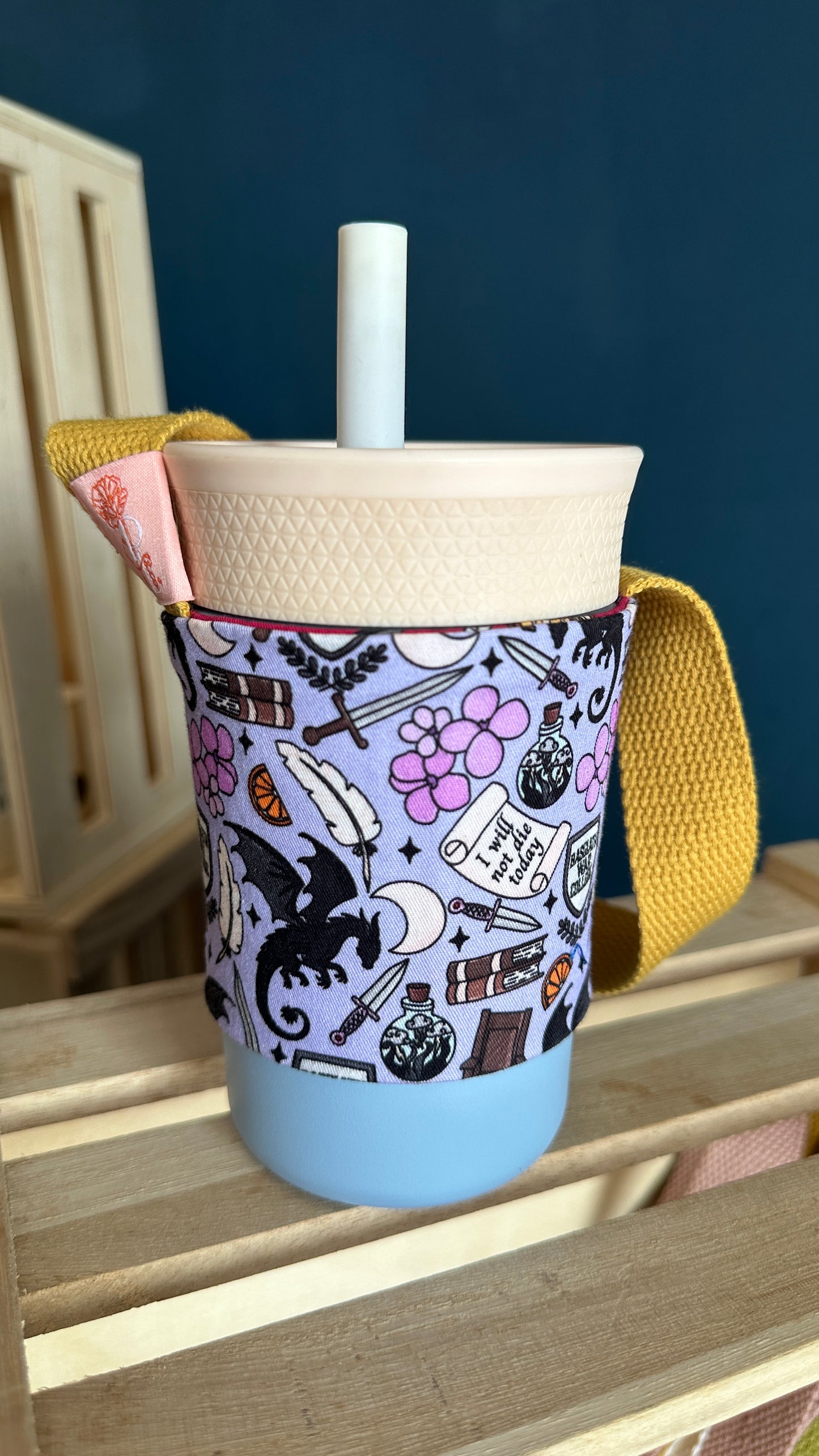 4th Wing/Acotar Reversible Coffee Strap