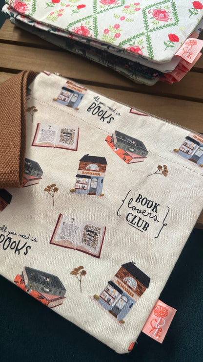 28/04 Poppy Bloom:💧Book Lovers Club Zip Pouch