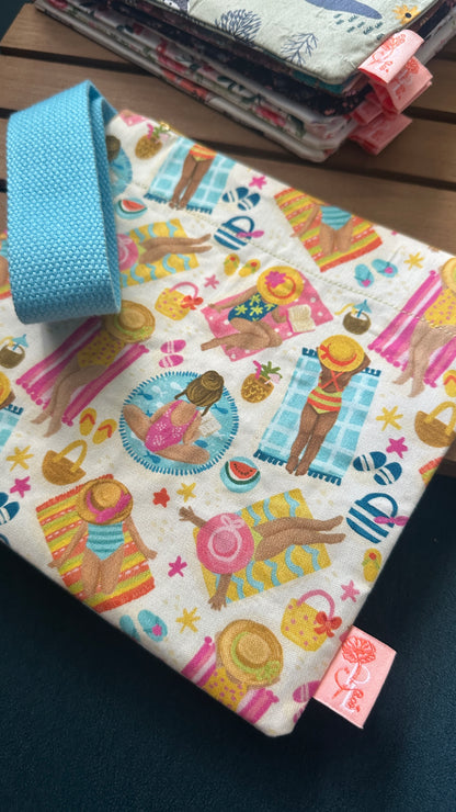 28/04 Poppy Bloom: Beach Book Babe Zip Pouch