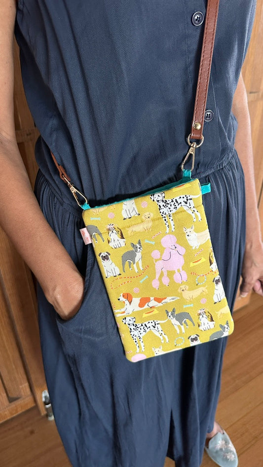 Green Doggie Phone Sling