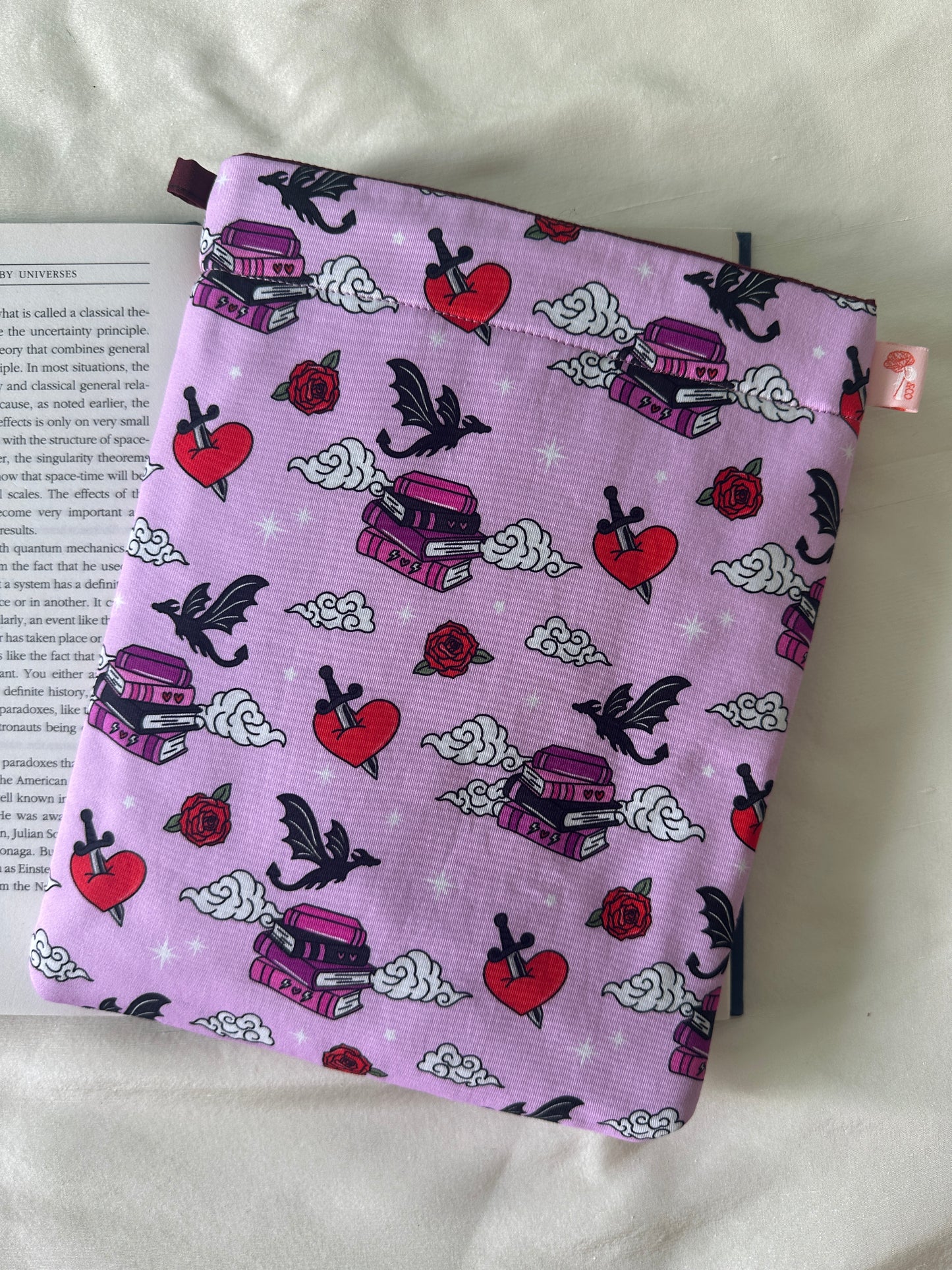 ✨LAST CHANCE READY STOCK Romantasy Dragon bookish sleeve (no front pockets)