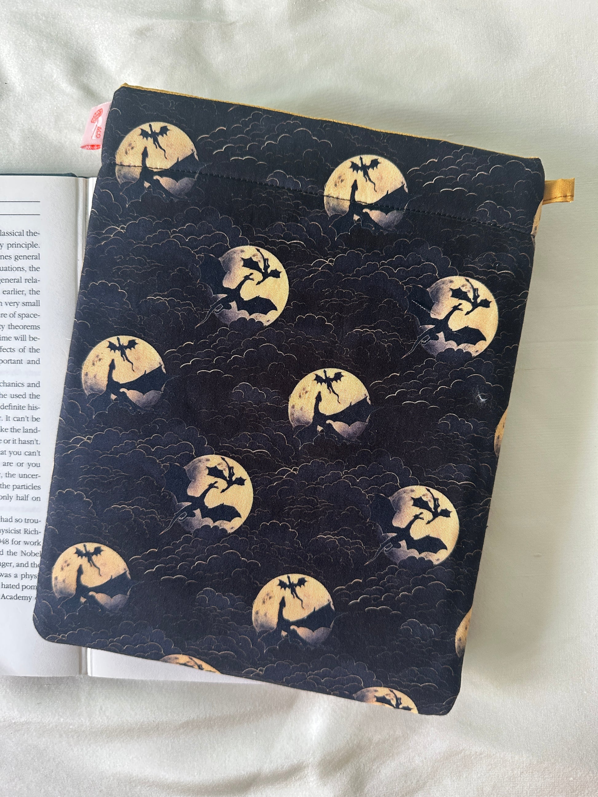LAST CHANCE READY STOCK Midnight Dragon Bookish Sleeve (no front pockets)