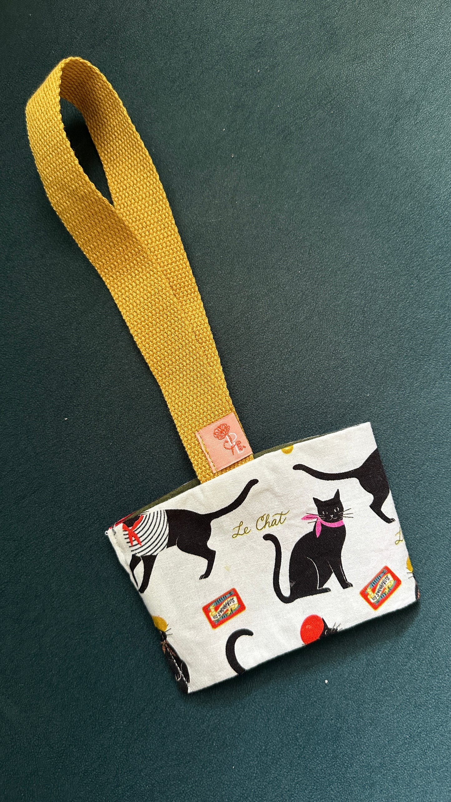 08/05 Poppy Blooms: Paris Cats/Poppy Flowers Reversible Coffee Strap