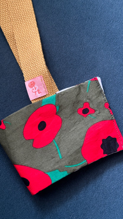 08/05 Poppy Blooms: Paris Cats/Poppy Flowers Reversible Coffee Strap