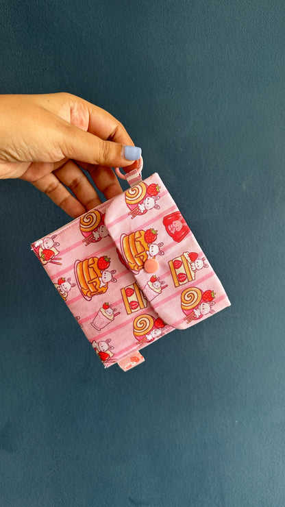 Strawbunnie Poppy Pocket