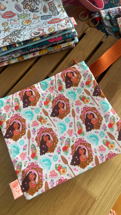 05/10 Poppy Bloom: Moana Zip Pouch