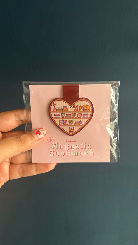 Ginger Cat Heart Bookshelf Magnetic Bookmark